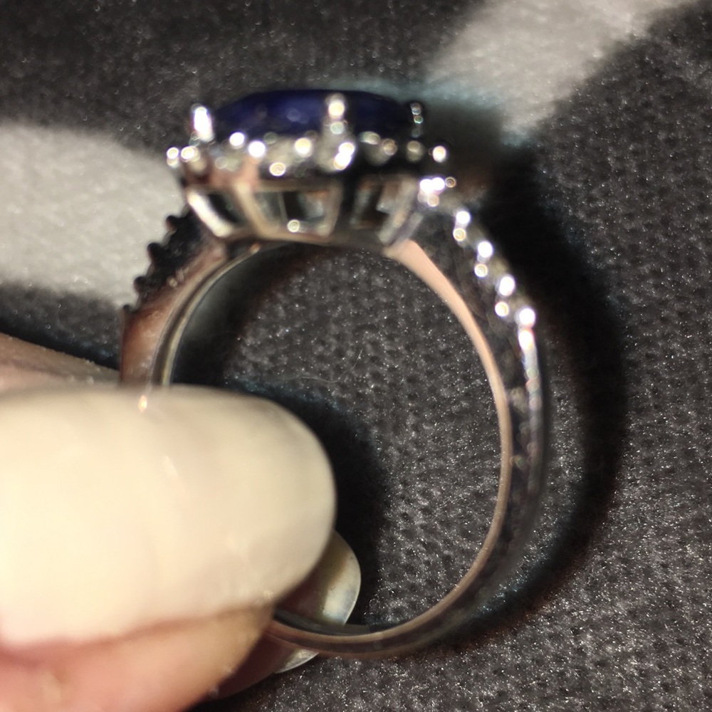 Diamond and Blue Sapphire 14k Gold engagement Ring - Picture 7 of 7